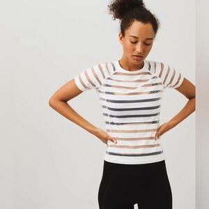 LOFT Lou & Grey FORM Shadow Stripe Active Tee Size Small